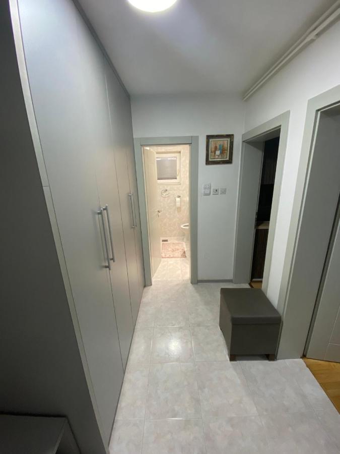 Santa Barbara Apartment *